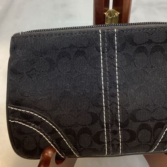 Coach Wristlet Bag Purse Signature Logo Classic Stitch Black Pouch - Picture 6 of 13